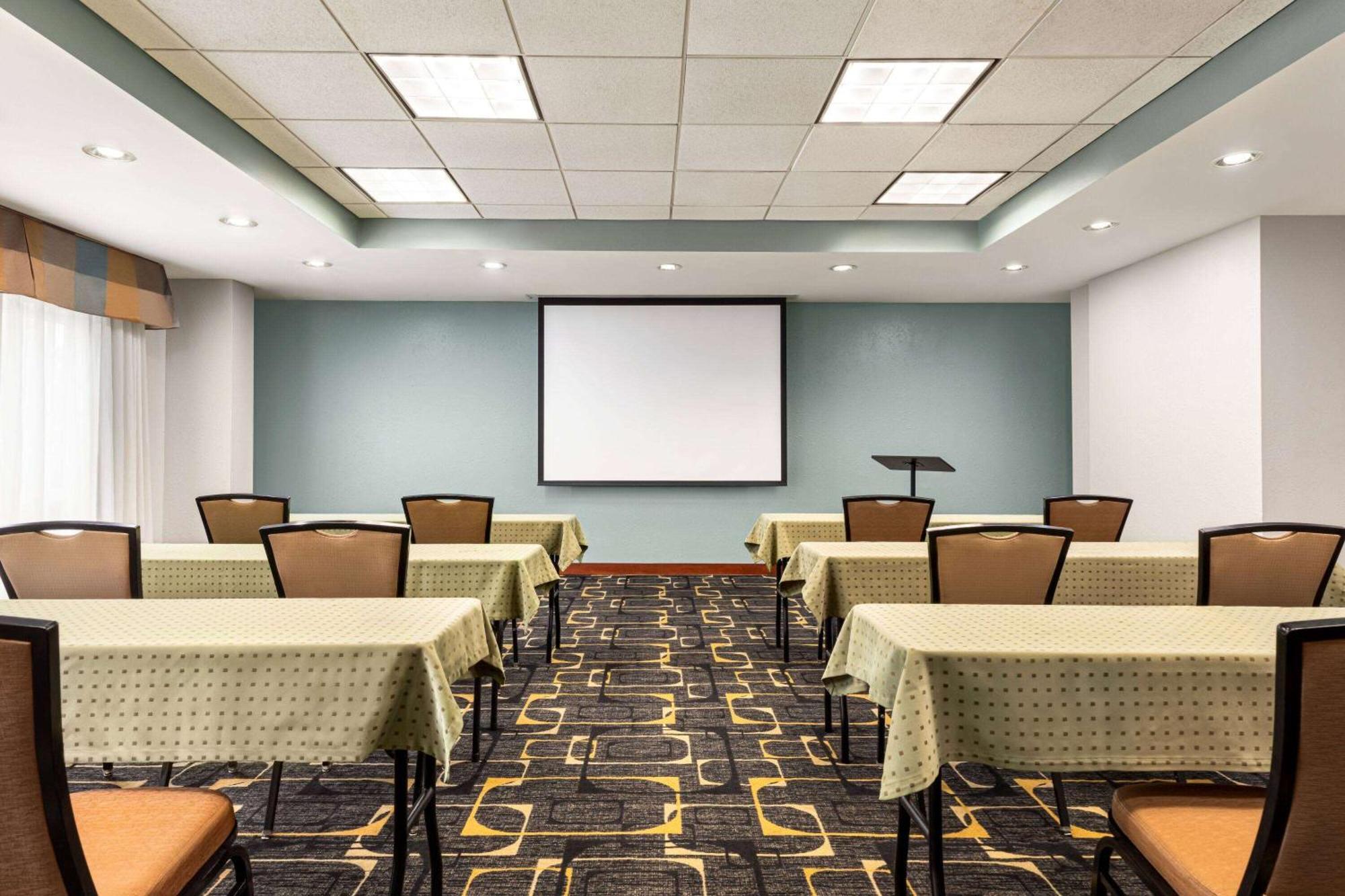 Wyndham Garden Duluth Hotel Ngoại thất bức ảnh