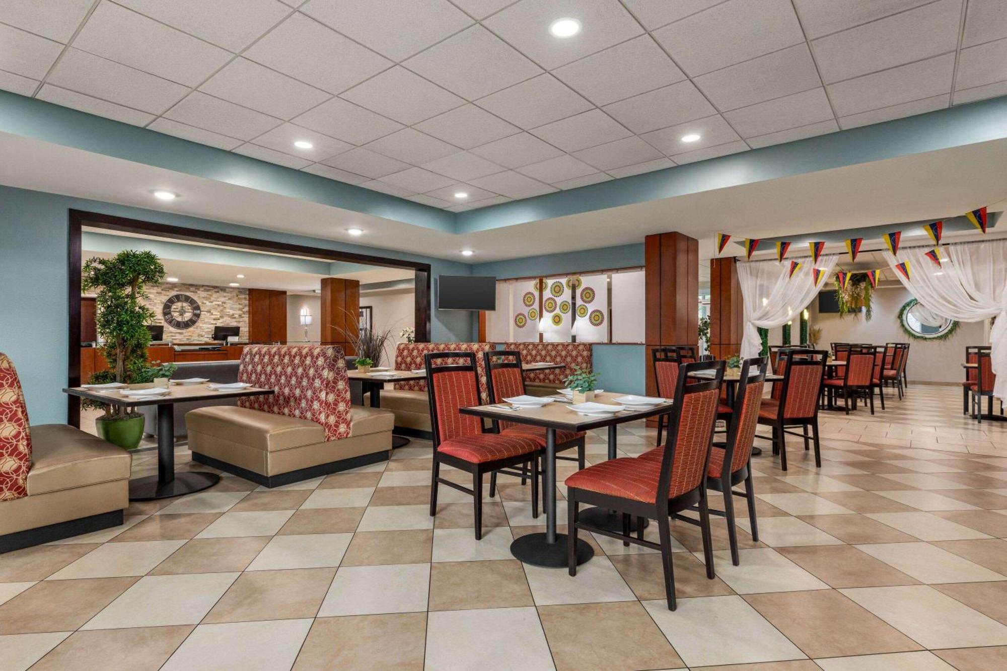 Wyndham Garden Duluth Hotel Ngoại thất bức ảnh