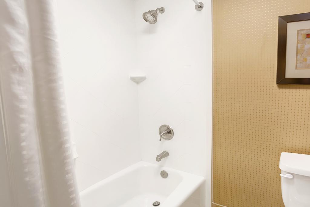 Wyndham Garden Duluth Hotel Ngoại thất bức ảnh